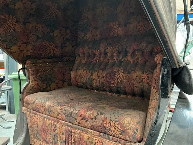 Vintage rijtuig - afbeelding 5 van  9