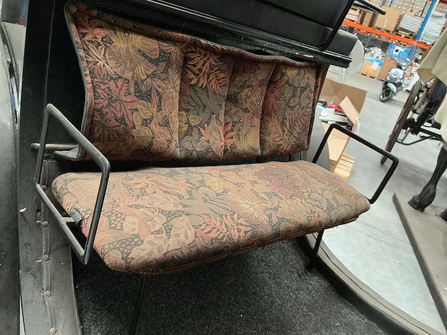 Vintage rijtuig - afbeelding 6 van  9