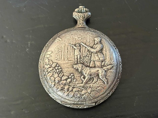 Vintage roma antimagnetisch zakhorloge met jachttafereel - afbeelding 3 van  6