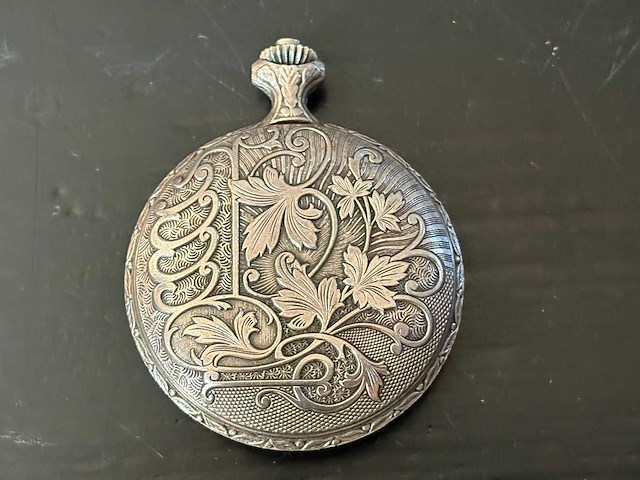 Vintage roma antimagnetisch zakhorloge met jachttafereel - afbeelding 4 van  6