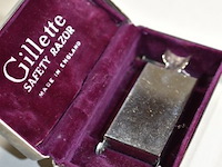 Vintage scheermesopbergdoosjes - afbeelding 3 van  4