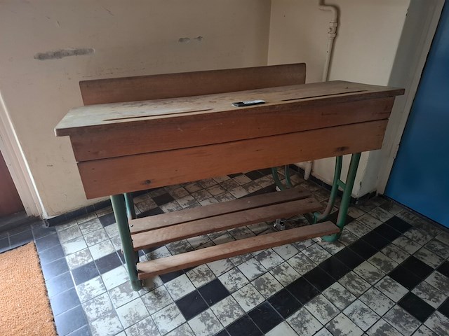 Vintage schoolbank - afbeelding 1 van  4