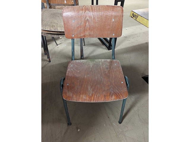 Vintage schoolstoelen 10 stuks - afbeelding 2 van  2