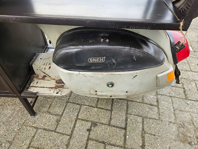 Vintage scooter bar - 250 x 66 x 105 cm - afbeelding 20 van  24