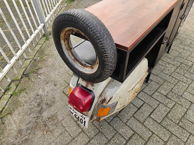 Vintage scooter bar - 250 x 66 x 105 cm - afbeelding 23 van  24