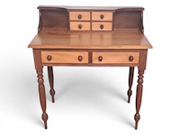 Vintage secretaire met licht eiken accenten - afbeelding 1 van  2