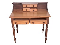 Vintage secretaire met licht eiken accenten - afbeelding 2 van  2