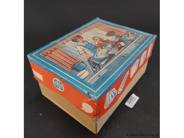 Vintage speelgoedkeuken van blik, waarschijnlijk uit de jaren '50 of '60 - afbeelding 5 van  5