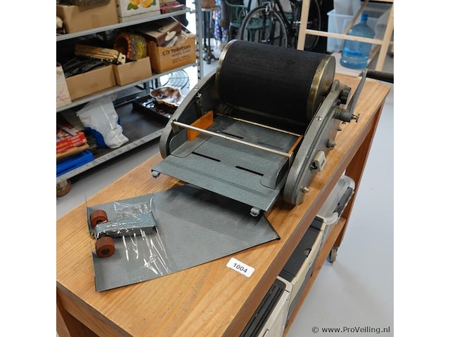 Vintage stencilmachine - afbeelding 1 van  5