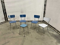 Vintage stoelen en kruk - afbeelding 3 van  6