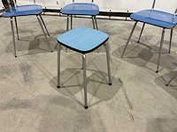 Vintage stoelen en kruk - afbeelding 6 van  6