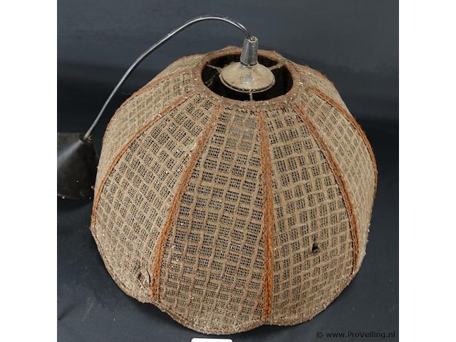 Vintage stoffen (en stoffige :-)) lampenkap - afbeelding 3 van  5