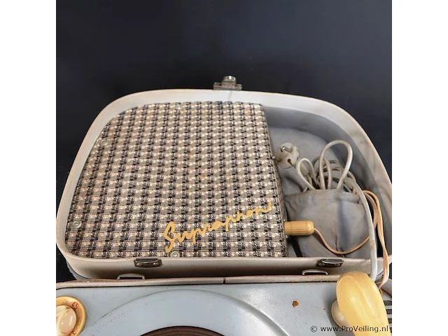 Vintage supraphon ge080 draagbare kofferplatenspeler uit tsjechoslowakije, geproduceerd rond 1960 door tesla/supraphon (niet getest) - afbeelding 6 van  8