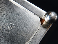 Vintage tabaks doos gevuld met sigaren en sigaretten - afbeelding 4 van  5