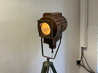 Vintage theater spot op statief - afbeelding 2 van  3