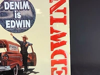 Vintage tinnen reclamebord van het merk edwin met een opvallende rode stationwagen en de tekst "denim is edwin" - afbeelding 4 van  5