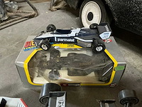 Vintage trapauto en burago raceauto - afbeelding 7 van  8