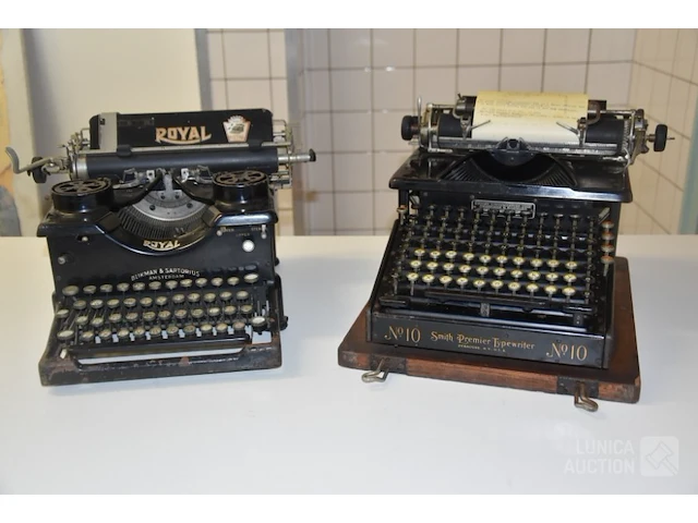 Vintage typmachines - afbeelding 1 van  12