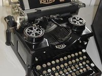 Vintage typmachines - afbeelding 10 van  12