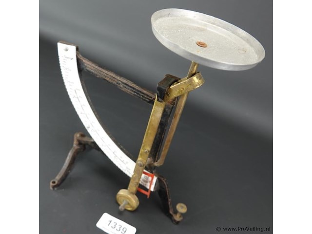 Vintage weegschaal - afbeelding 3 van  5