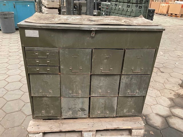 Vintage werkplaatskast - afbeelding 2 van  8