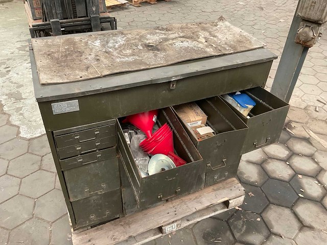 Vintage werkplaatskast - afbeelding 7 van  8