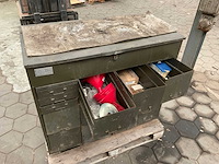 Vintage werkplaatskast - afbeelding 7 van  8