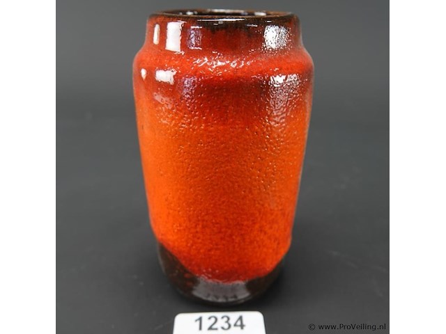 Vintage west-duitse keramische vaas in fat lava-stijl - afbeelding 1 van  5
