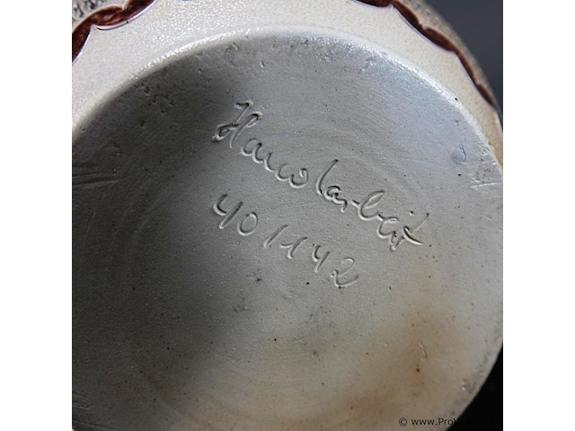 Vintage west-duitse steengoed dekselpot of bowl/punschtopf (mogelijk uit de jaren 1950–1960). - afbeelding 5 van  5