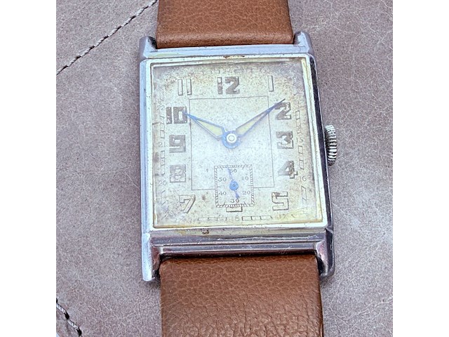 Vintage ww1 art-deco mechanisch militair horloge - afbeelding 1 van  8