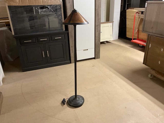 Viro vloerlamp - afbeelding 1 van  9