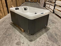 Virpol 2 persoons jacuzzi en buitenspa - afbeelding 5 van  21