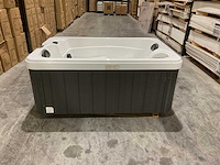 Virpol 2 persoons jacuzzi en buitenspa - afbeelding 12 van  21