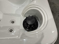 Virpol 2 persoons jacuzzi en buitenspa - afbeelding 17 van  21