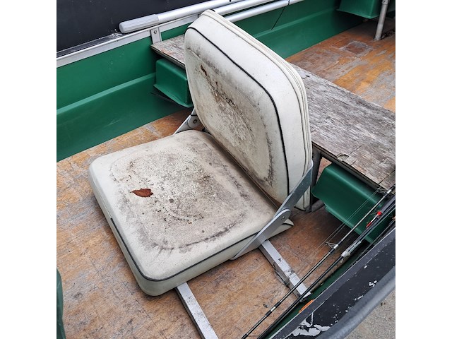 Visboot met buitenboord motor en trailer, yamaha, groen - afbeelding 2 van  32