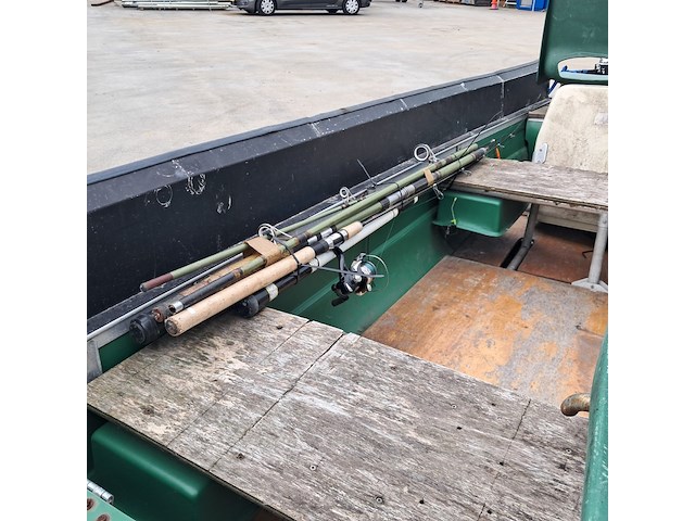 Visboot met buitenboord motor en trailer, yamaha, groen - afbeelding 4 van  32