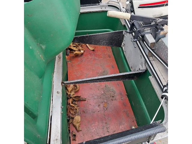 Visboot met buitenboord motor en trailer, yamaha, groen - afbeelding 7 van  32