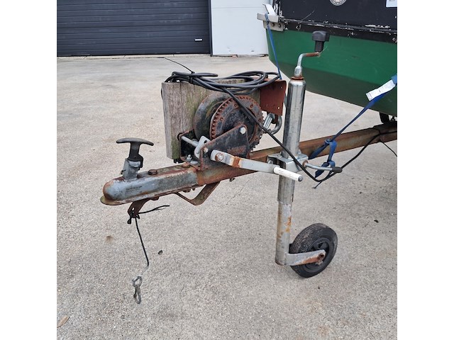 Visboot met buitenboord motor en trailer, yamaha, groen - afbeelding 14 van  32