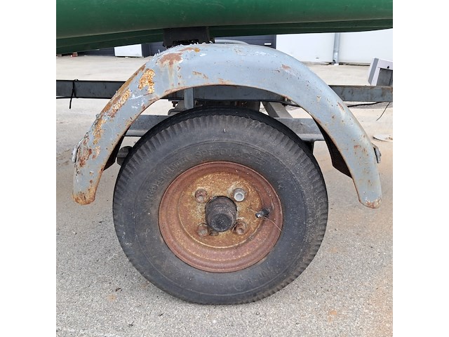 Visboot met buitenboord motor en trailer, yamaha, groen - afbeelding 25 van  32