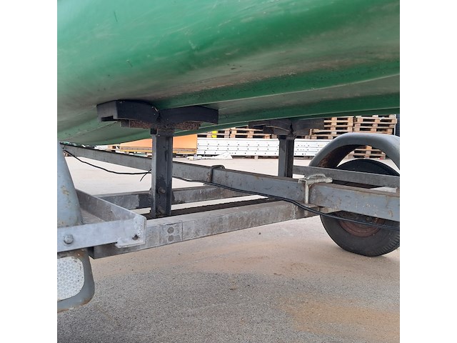Visboot met buitenboord motor en trailer, yamaha, groen - afbeelding 26 van  32