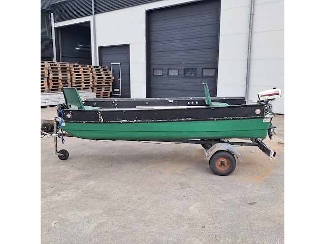 Visboot met buitenboord motor en trailer, yamaha, groen - afbeelding 23 van  32
