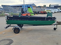 Visboot met buitenboord motor en trailer, yamaha, groen - afbeelding 30 van  32