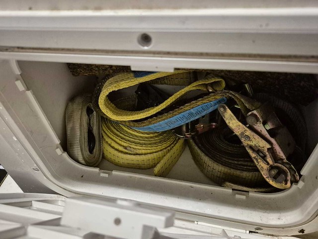 Visboot met inboard motor en kanteltrailer - afbeelding 14 van  35