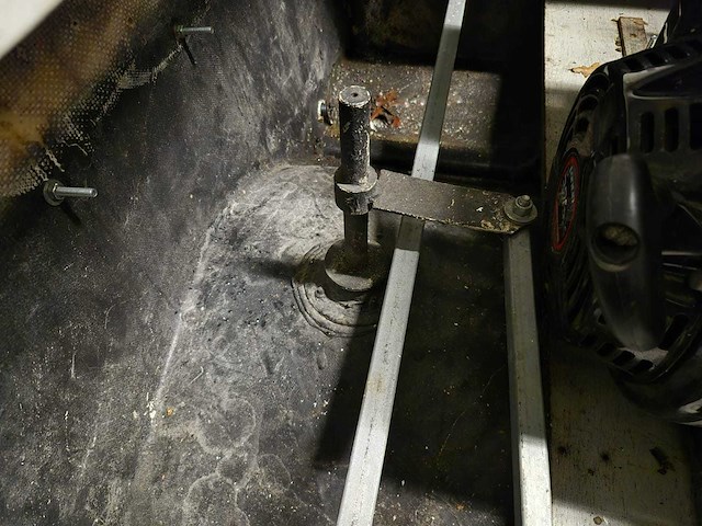 Visboot met inboard motor en kanteltrailer - afbeelding 28 van  35