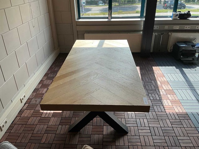 Visgraat eetkamertafel - afbeelding 3 van  5