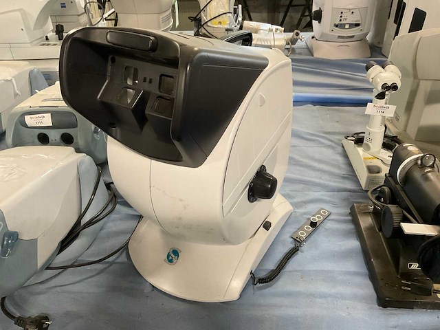 Vision tester - afbeelding 1 van  7