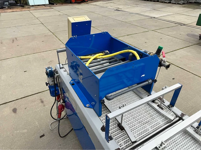 Visser tray watergeef machine - afbeelding 6 van  19