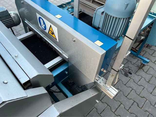Visser tray zaai-lijn machine - afbeelding 6 van  41
