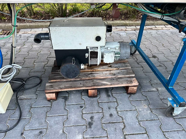 Visser tray zaai-lijn machine - afbeelding 14 van  41
