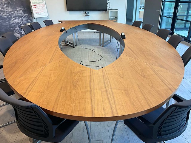 Visvormige conferentietafel - afbeelding 3 van  10